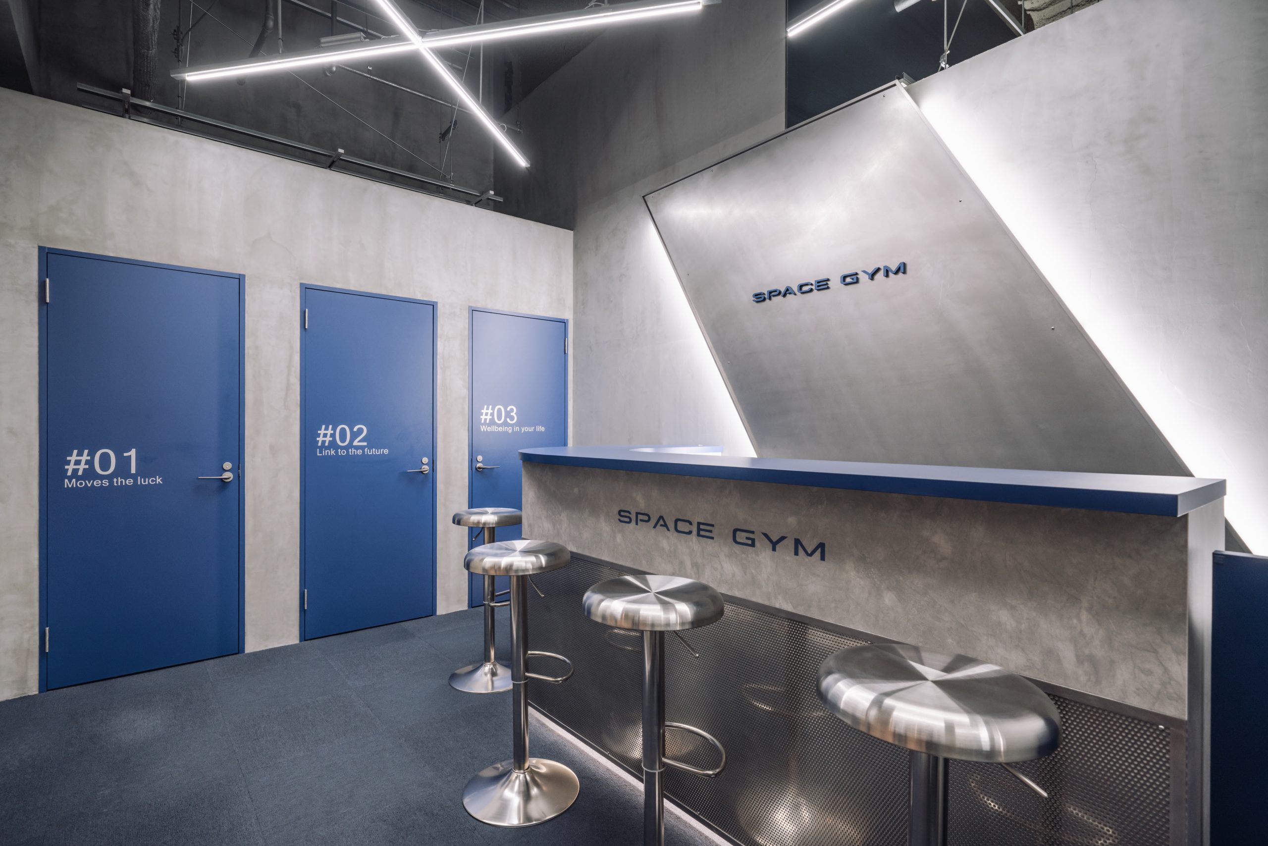 SPACE GYM 西新宿店 の店舗写真