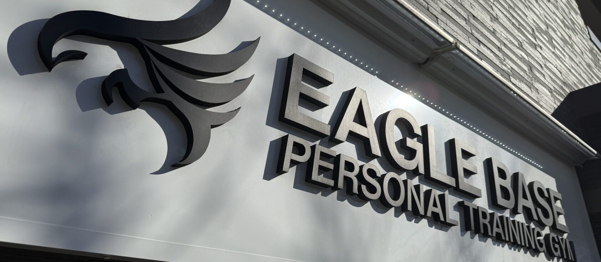 EAGLE BASE 駒込店 の店舗写真
